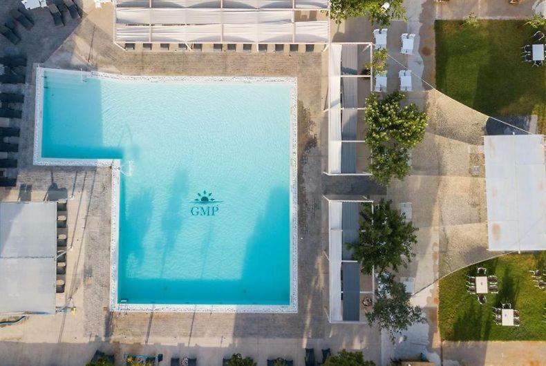 Buka Sandy Beach Messíni Eksteriør billede