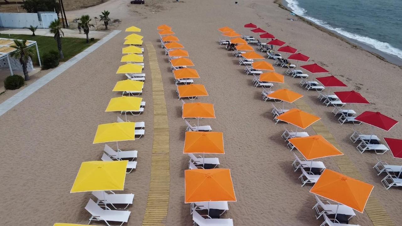 Buka Sandy Beach Messíni Eksteriør billede